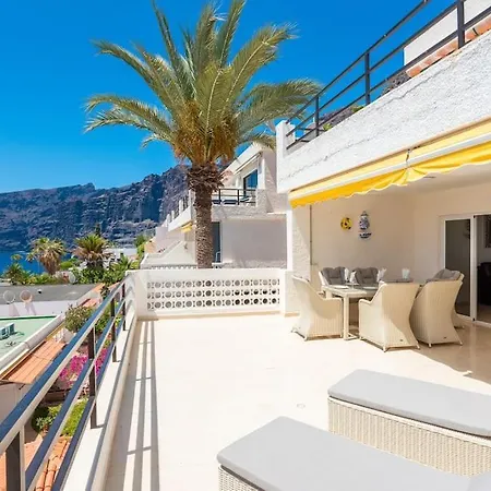 2bdr Waves & Cliffs Getaway *